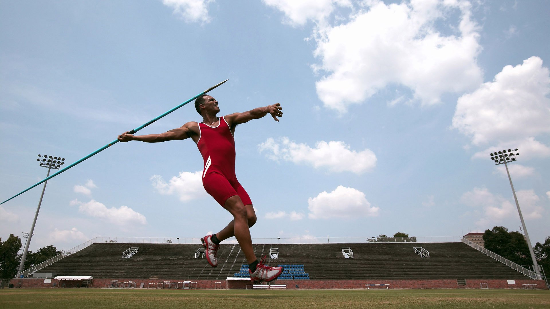 法国橄榄球逐步吸引全球关注，赛事影响力持续扩大，法国橄榄球大片